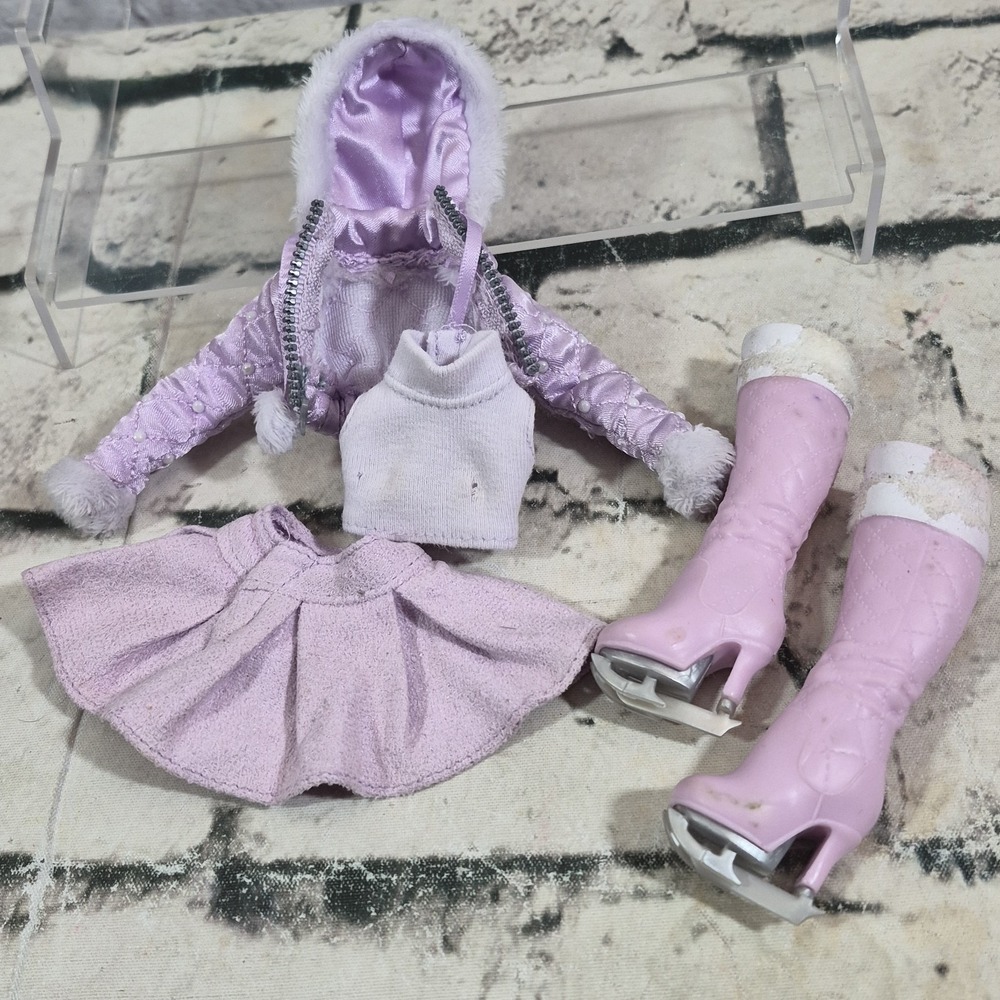 Rainbow High Violet Willow Replacement Doll Clothes‎ Winter Lot Jacket Boots Top
